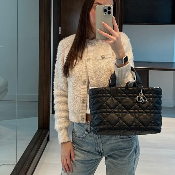 Authentic DIOR Medium Dior Toujours Bag Black Macrocannage Calfskin - Picture 10 of 14